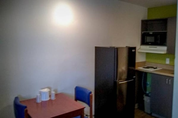 Foto van 2 tweepersoonsbedden | Roken toegestaan | Keuken - Vakantiehuis in Fayetteville - BedRoom