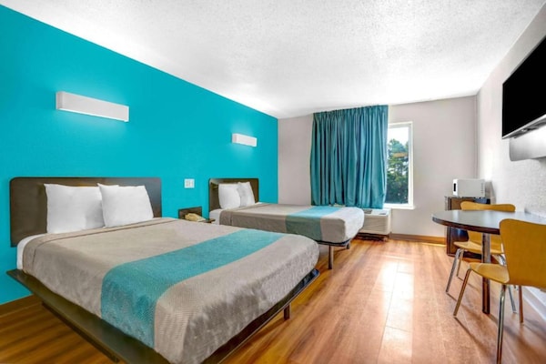 Foto van 2 tweepersoonsbedden | Roken toegestaan - Vakantiehuis in Raleigh NC - BedRoom