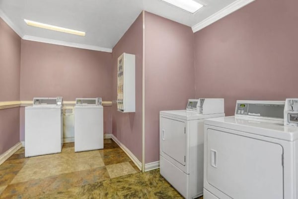 Foto van 1 tweepersoonsbed (queensize) | Roken toegestaan - Vakantiehuis in Raleigh NC - Facilities