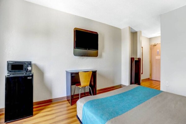 Foto van 1 tweepersoonsbed (queensize) | Roken toegestaan - Vakantiehuis in Raleigh NC - BedRoom