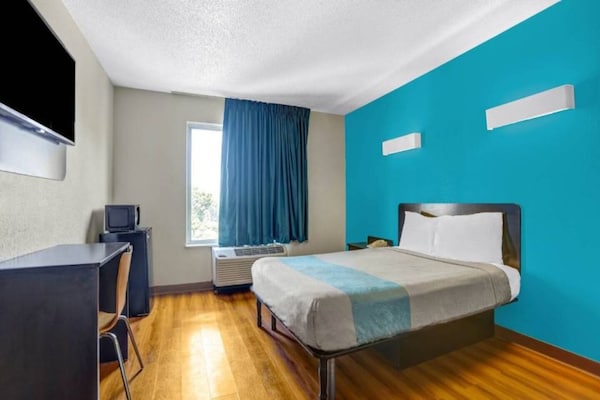 Foto van 1 tweepersoonsbed (queensize) | Roken toegestaan - Vakantiehuis in Raleigh NC - BedRoom