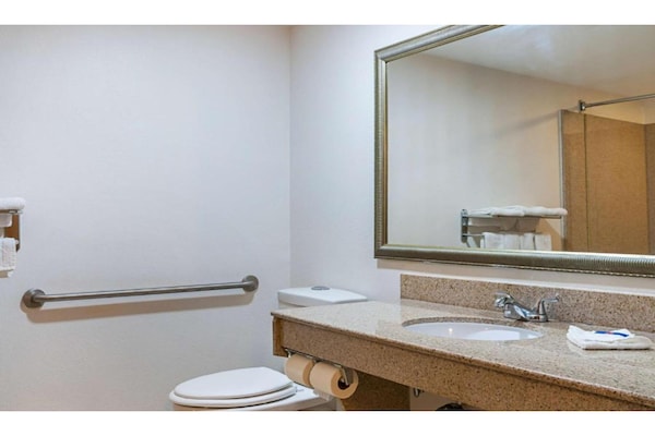 Foto van 2 slpkmrs|Mindervalide|Douche|Rookvrij - Vakantiehuis in New-Orleans - BathRoom