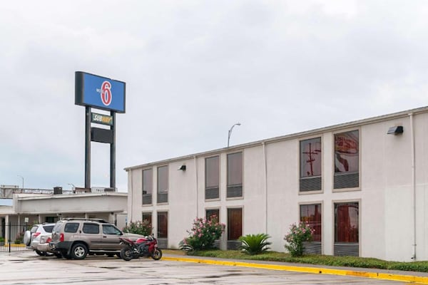Foto van 2 tweepersoonsbedden (queensize) | Niet roken - Vakantiehuis in New-Orleans - Outdoor