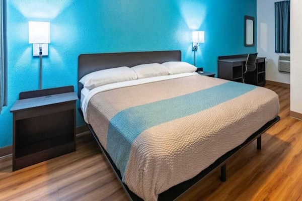 Foto van 1 tweepersoonsbed (queensize) | Roken toegestaan - Vakantiehuis in Elmsford - BedRoom