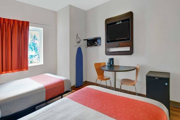 Foto van 2 tweepersoonsbedden | Orlando, Florida - Vakantiehuis in Orlando FL - BedRoom