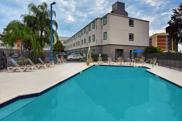Foto van 2 tweepersoonsbedden | Orlando, Florida - Vakantiehuis in Orlando FL - Pool