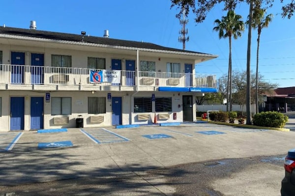 Foto van 1 tweepersoonsbed (Queensize) | Orlando, Florida - Vakantiehuis in Orlando FL - ExteriorSummer