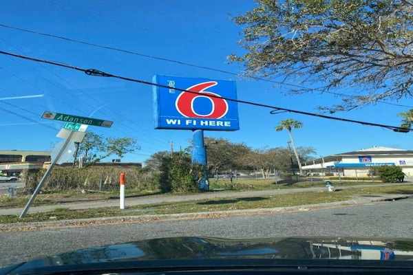 Foto van 1 tweepersoonsbed (Queensize) | Orlando, Florida - Vakantiehuis in Orlando FL - Facilities