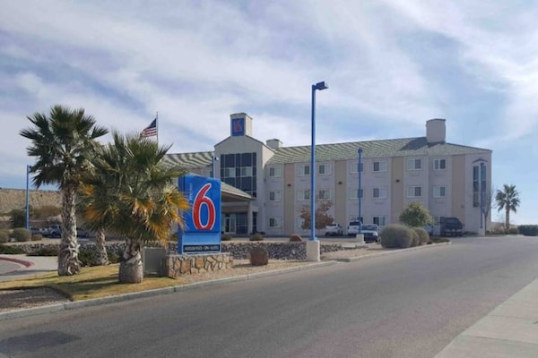Foto van 2 tweepersoonsbedden | Rookvrij, Keuken - Vakantiehuis in Las Cruces - ExteriorSummer