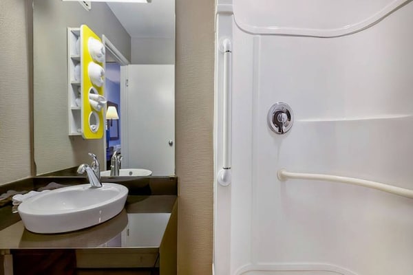 Foto van 2 tweepersoonsbedden | Magnetron - Vakantiehuis in TUCUMCARI - BathRoom