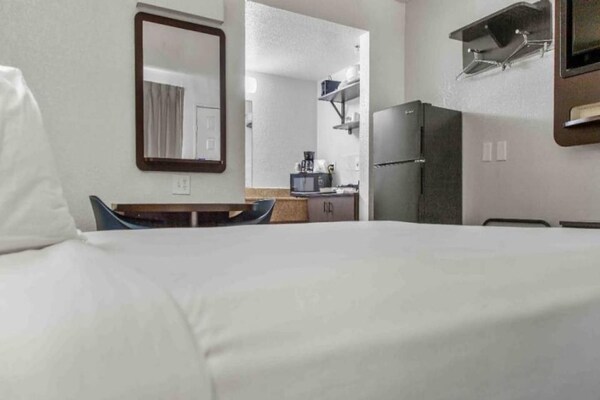 Foto van 2 tweepersoonsbedden | Rookvrij, Keuken - Vakantiehuis in San Luis Obispo - BedRoom