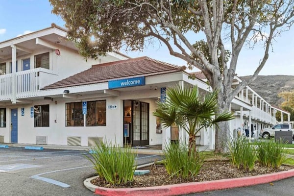 Foto van 2 tweepersoonsbedden | Rookvrij, Keuken - Vakantiehuis in San Luis Obispo - ExteriorSummer