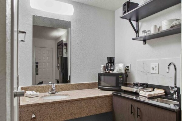 Foto van 2 tweepersoonsbedden (queensize) | Rookvrij, Keuken - Kitchen