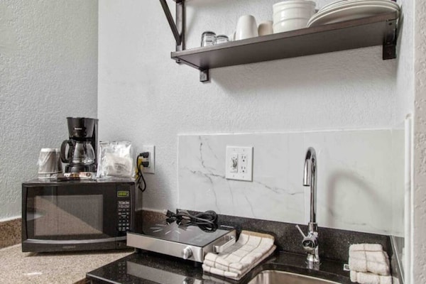 Foto van 2 tweepersoonsbedden (queensize) | Rookvrij, Keuken - Kitchen