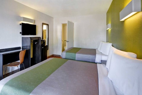 Foto van 2 tweepersoonsbedden | Keuken - Vakantiehuis in Destin - BedRoom