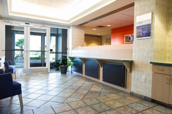 Foto van 2 queensize bedden | Suite, NSMK, koelkast - Vakantiehuis in Las Cruces - Facilities