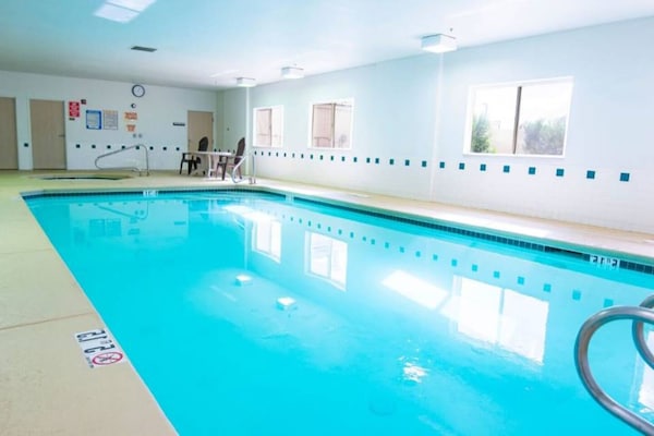 Foto van 2 queensize bedden | Suite, NSMK, koelkast - Vakantiehuis in Las Cruces - Pool
