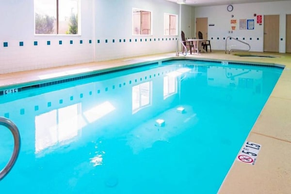 Foto van 2 tweepersoonsbedden (queensize) | Rookvrij - Vakantiehuis in Las Cruces - Pool