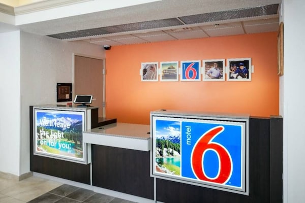 Foto van 1 kingsize bed | Toegankelijk voor mindervaliden | Douche | Nsmk - Facilities