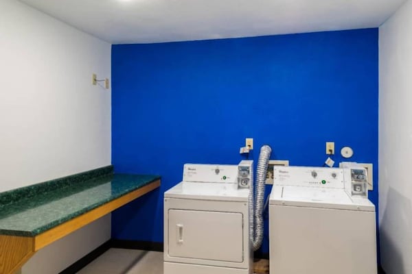 Foto van 1 kingsize bed | Rookvrij - Vakantiehuis in Richmond IN - Facilities