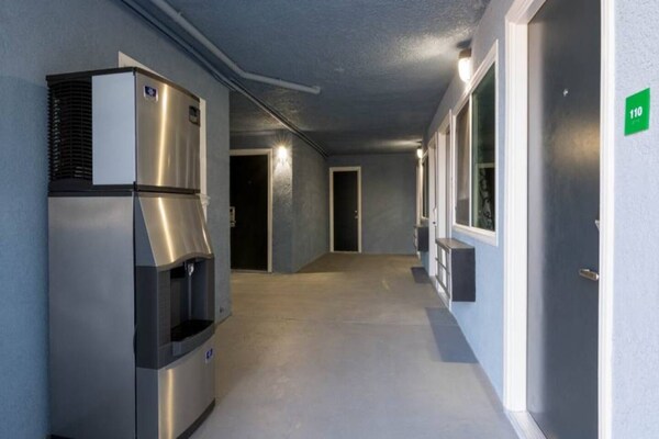 Foto van 1 tweepersoonsbed (queensize) | Niet-roken, koelkast (Micfridge) - Facilities