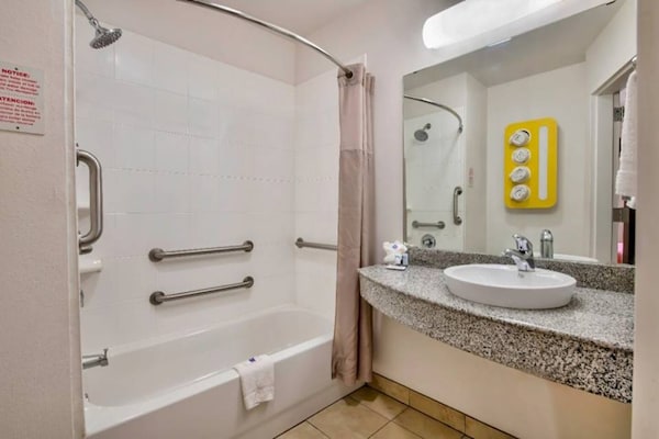 Foto van 2 tweepersoonsbedden | Rookvrij - Vakantiehuis in EAGLE PASS - Facilities