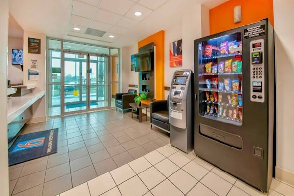 Foto van 2 tweepersoonsbedden | Rookvrij - Vakantiehuis in EAGLE PASS - FloorPlan