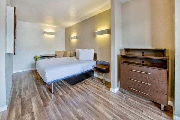 Foto van 2 Volledige Bedden | Suite | Ns - Vakantiehuis in San-Antonio - BedRoom