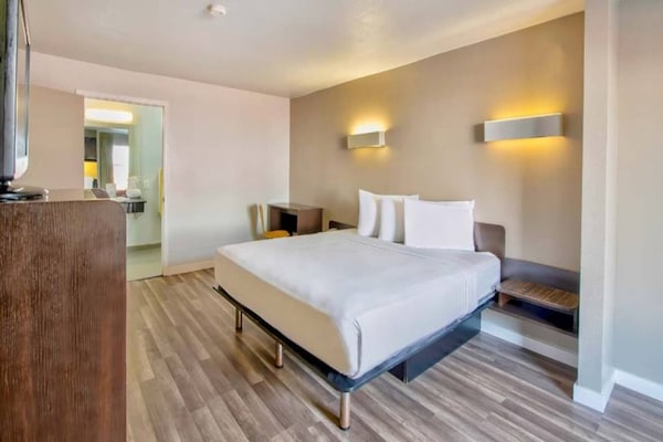 Foto van 2 Volledige Bedden | Suite | Ns - Vakantiehuis in San-Antonio - BedRoom