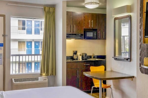 Foto van 2 Volledige Bedden | Suite | Ns - Vakantiehuis in San-Antonio - BedRoom