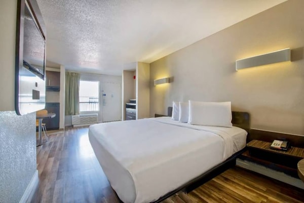 Foto van 2 Volledige Bedden | Suite | Ns - Vakantiehuis in San-Antonio - BedRoom