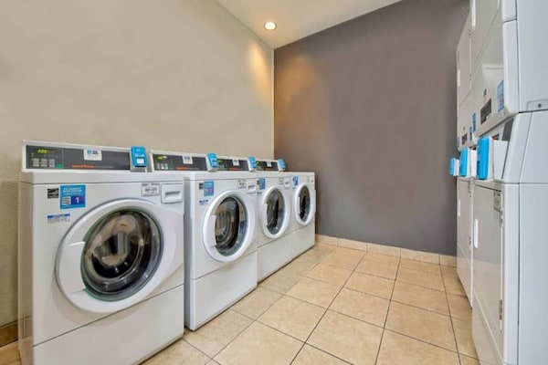 Foto van 2 Volledige Bedden | Suite | Ns - Vakantiehuis in San-Antonio - Facilities