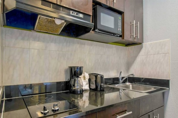 Foto van 2 Volledige Bedden | Suite | Ns - Vakantiehuis in San-Antonio - Kitchen