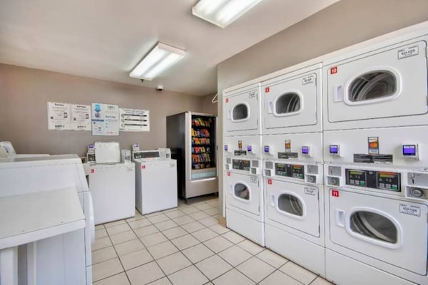 Foto van 2 tweepersoonsbedden, rokersgedeelte | San Antonio - Facilities