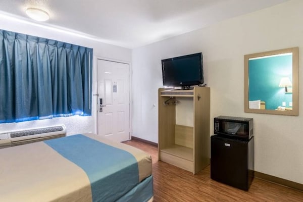 Foto van 1 tweepersoonsbed (queensize) | Rookvrij - Vakantiehuis in El Centro - Facilities