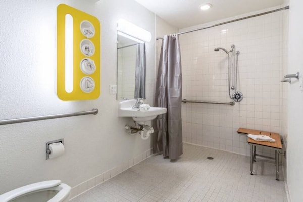 Foto van 1 tweepersoonsbed (queensize) | Rookvrij - Vakantiehuis in El Centro - Facilities