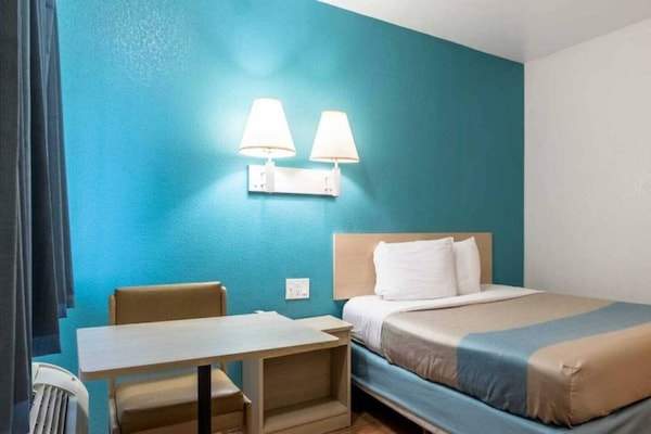 Foto van 1 tweepersoonsbed (queensize) | Rookvrij - Vakantiehuis in El Centro - BedRoom