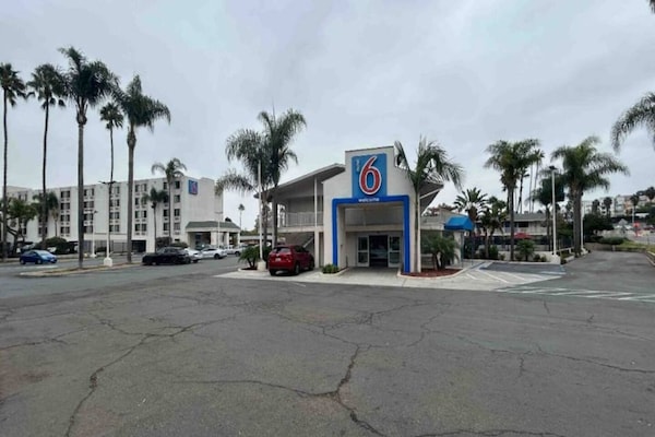Foto van 2 tweepersoonsbedden | Rookvrij, Keuken - Vakantiehuis in San Diego CA - ExteriorSummer
