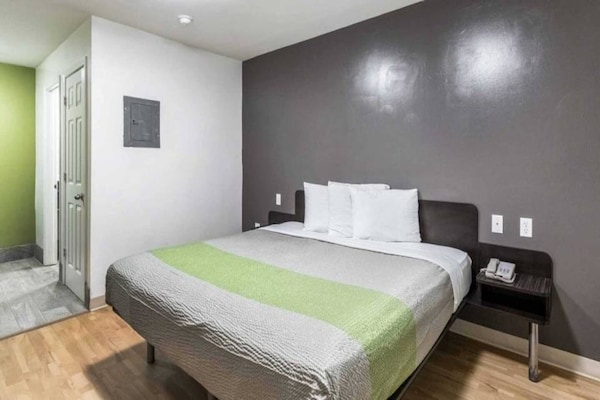 Foto van 1 kingsize bed | rolstoeltoegankelijk | keuken | rookvrij - BedRoom
