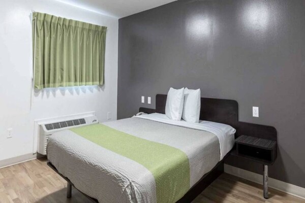 Foto van 1 kingsize bed | rolstoeltoegankelijk | keuken | rookvrij - BedRoom