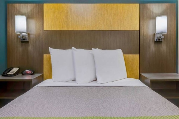 Foto van 1 tweepersoonsbed (queensize) | Niet-roken, Keuken - BedRoom