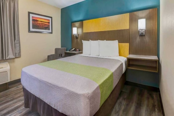 Foto van 1 tweepersoonsbed (queensize) | Niet-roken, Keuken - BedRoom