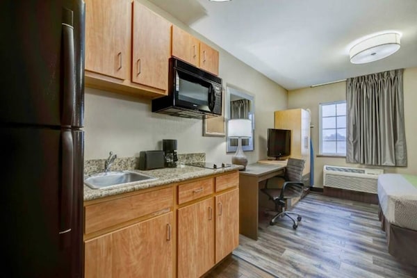 Foto van 2 tweepersoonsbedden | Rookvrij, Keuken - Vakantiehuis in Lenexa - BedRoom
