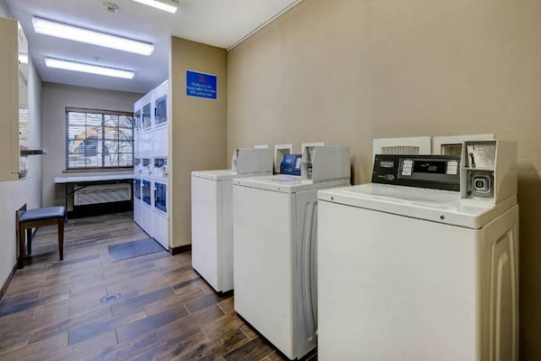 Foto van 2 tweepersoonsbedden | Rookvrij, Keuken - Vakantiehuis in Lenexa - Facilities