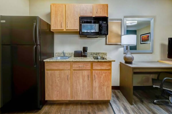 Foto van 2 tweepersoonsbedden | Rookvrij, Keuken - Vakantiehuis in Lenexa - Kitchen