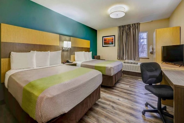 Foto van 2 tweepersoonsbedden | Rookvrij, Keuken - Vakantiehuis in Lenexa - BedRoom