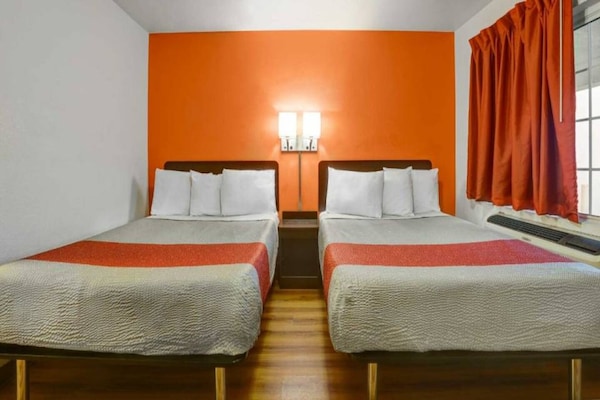 Foto van 2 tweepersoonsbedden | Niet-roken, koelkast - Vakantiehuis in Marysville - BedRoom