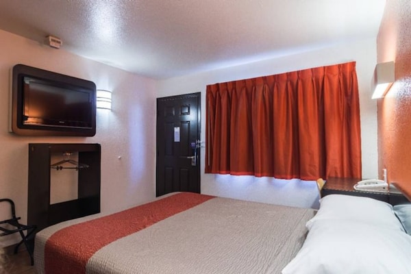 Foto van 1 tweepersoonsbed | Roken toegestaan | Oroville - Vakantiehuis in Oroville - BedRoom
