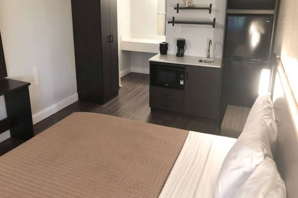 Foto van 1 kingsize bed - 1 queensize bed | Rookvrij - Vakantiehuis in Sacramento CA - Kitchen