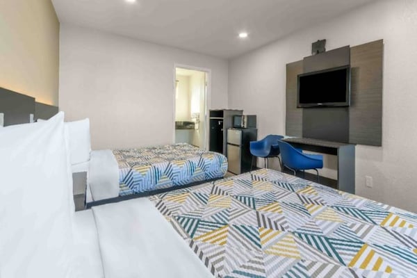 Foto van 2 tweepersoonsbedden (queensize) | Roken toegestaan - Facilities
